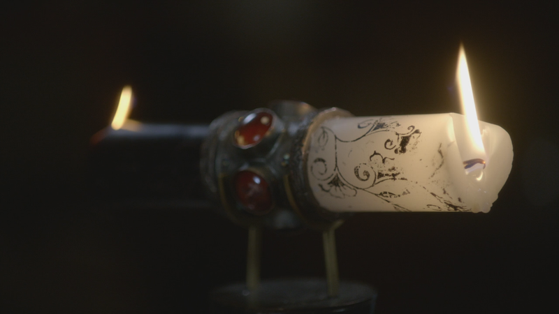 3x18_double_bougie_magique_allumée