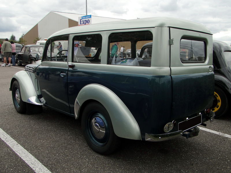 RENAULT Juvaquatre Dauphinoise 1956 - Oldiesfan67 "Mon Blog Auto"