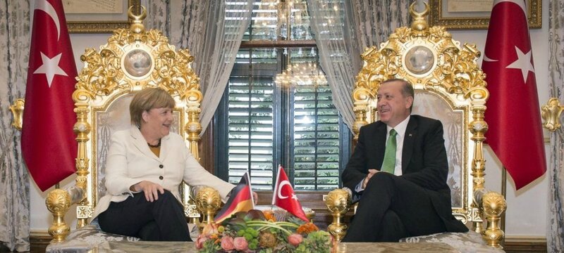 Merkel-Erdogan2-1074x483