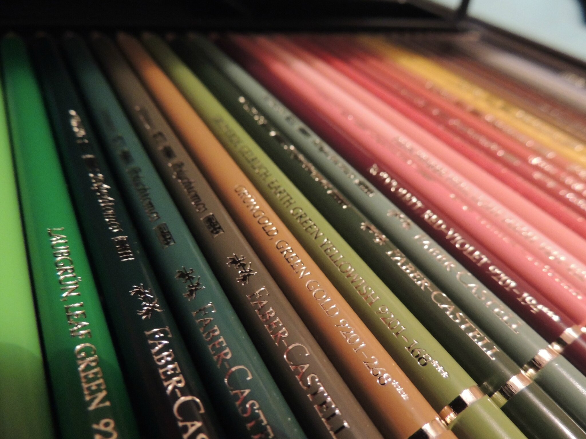 Mes Crayons De Couleur Damour Des Polychromos De Chez