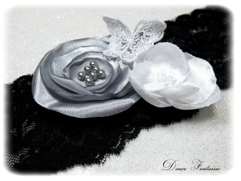 Bandeau en dentelle fleur satin blanc pour bébé baptême - Douce