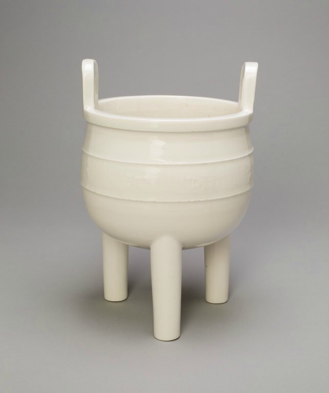 Tripod Censer in the Shape of an Ancient Bronze Vessel, Qing dynasty (1644-1911), 18th century