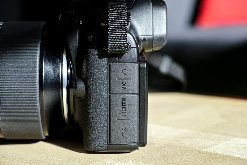 CES 2014 : Mini caméra Canon Legria mini X pour tout filmer partout - Le  Monde Numérique