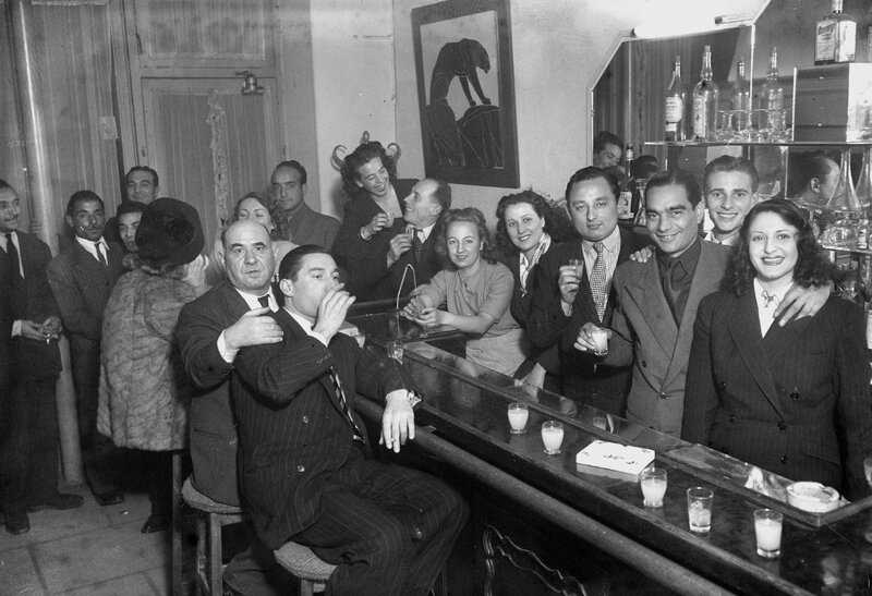 Le Bar des Trois Canards en 1945