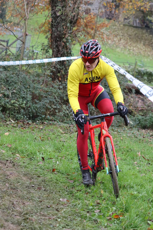 O_CC VILLARS 323
