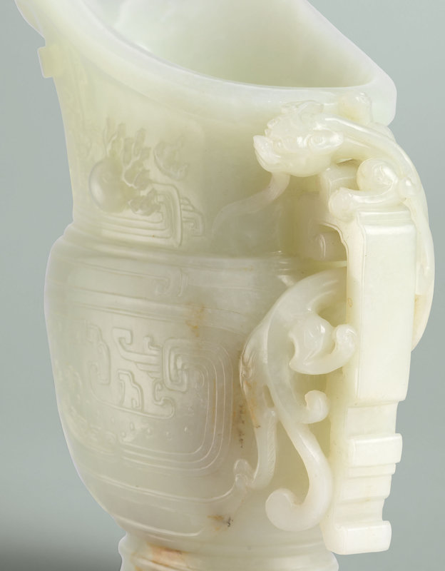 2019_HGK_18336_3027_001(a_finely_carved_and_very_rare_white_jade_archaistic_ewer_qianlong_peri054831)