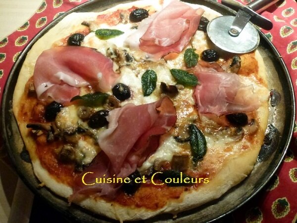 Pizza Aux Champignons Cuisines Speck Et Sauge Grillee Cuisine Et Couleurs