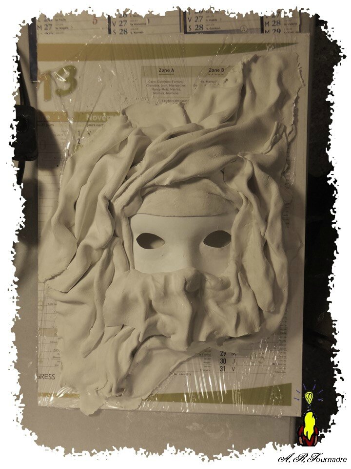 ART 2016 02 masque argile rouge 1