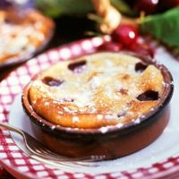 clafoutis-aux-prunes_106900-8-fre-FR_clafoutis-aux-prunes