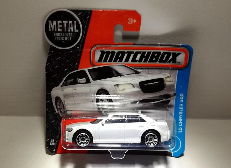 Chrysler 300 de 2015 (Matchbox)