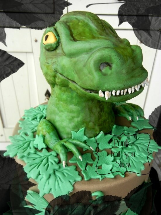 gateau dinosaure prunille fait son show 5