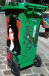 20110831PoubelleLaViePixPedroWeb002
