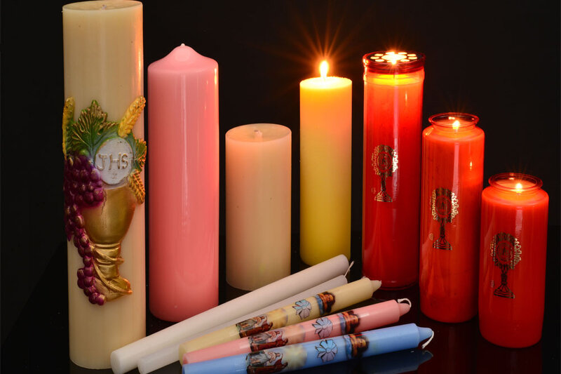 Il Colore Delle Candele.Il Significato Delle Candele Di Colore Maestro Felicita Spirituale Whatsapp 22896398858