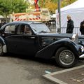 Bugatti type 57 Galibier berline 4 portes de 1939 (Rallye de France 2010) 02