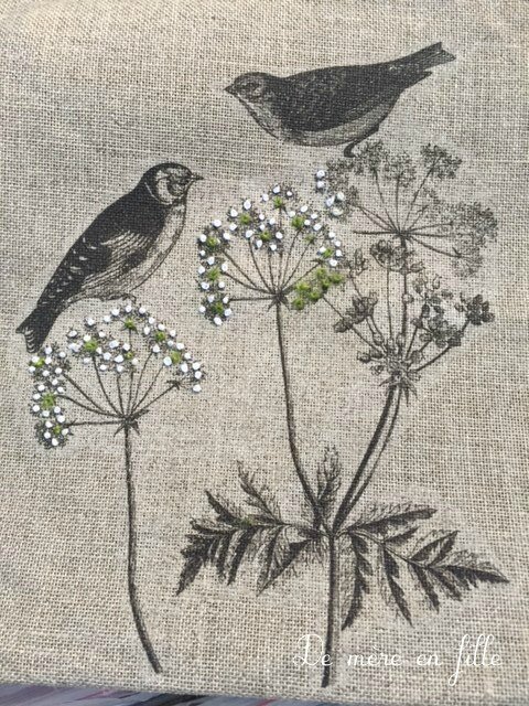 oiseaux sur pissenlits