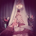 aarons_diana_dors