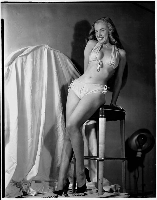 1946-by_earl_moran-bikini-2-1