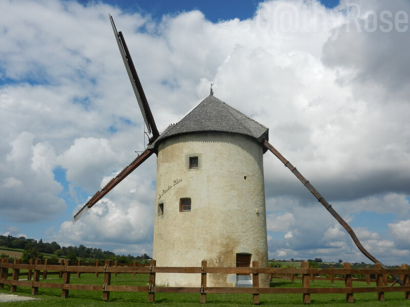 && Bouhy Le moulin Blot