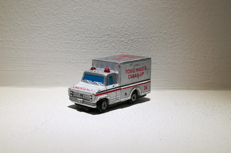 Ambulance (Micro Machine)