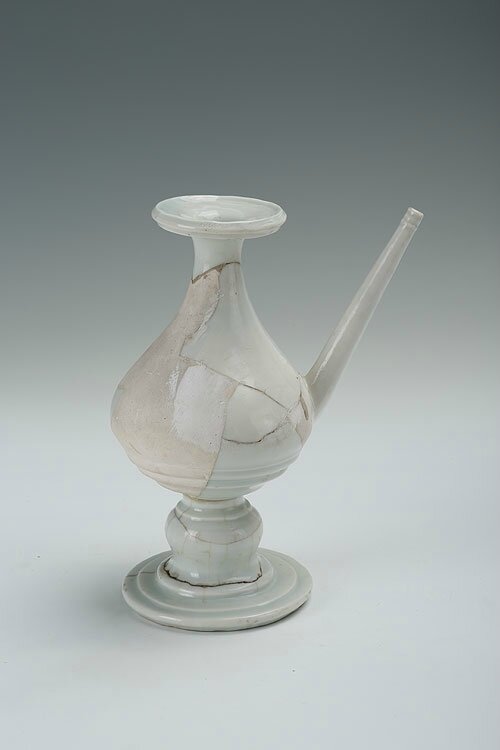 White-glazed holy-water vase, Yongle period (1403-1424)