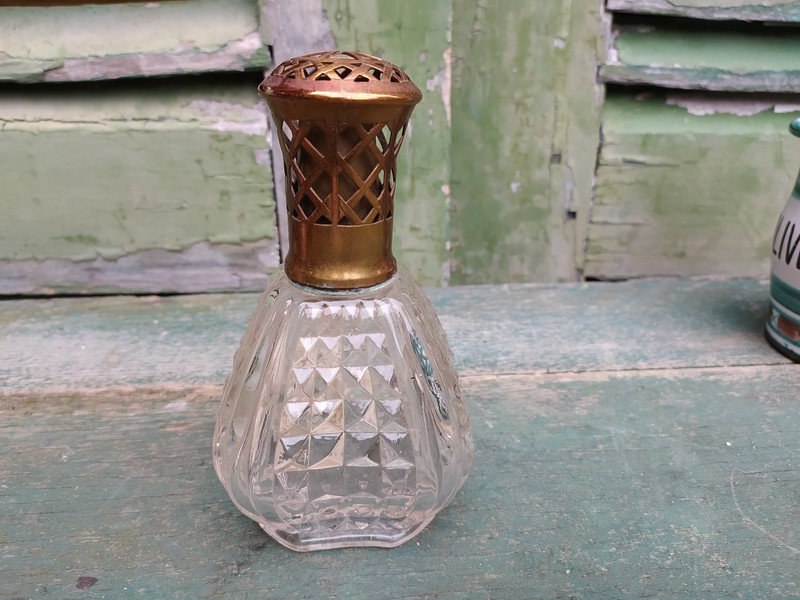Ancienne lampe Berger Pointe de Diamant / Verre Diffuseur Parfum - Virtual  Broc - Objets de Collection & de Décoration