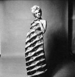 1962_07_10_by_bert_stern_chinchilla_020_02