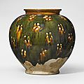 A sancai-glazed pottery jar, tang dynasty