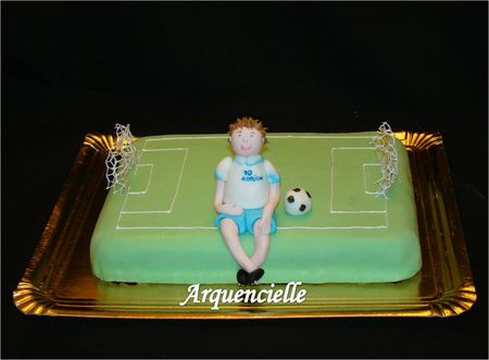 Gateau 3d Foot PSG { pâte à sucre } - Il était une fois La