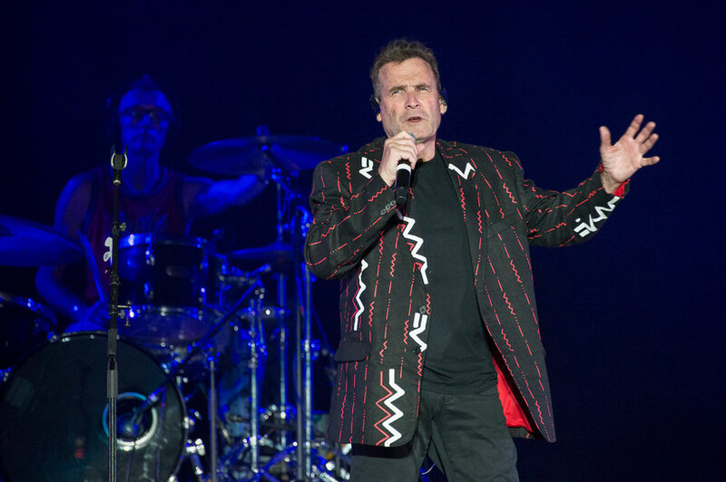 7798049659_johnny-clegg-en-concert-le-30-juin-2017-au-cap-en-afrique-du-sud
