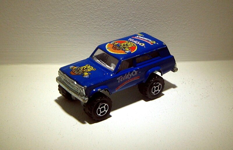 Jeep cherokee Teddy os (Majorette)