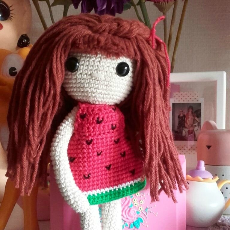 crochet-poupee-isabelle-kessedjian-robe-pasteque