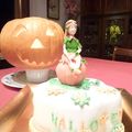 gâteau halloween et personnage en pâte à sucre