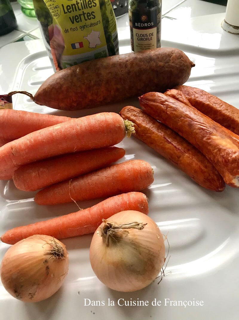Lentilles, saucisses et lard fumé - Recette i-Cook'in
