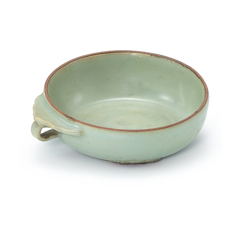 A Longquan celadon handled cup, Song–Yuan dynasty (960-1368)