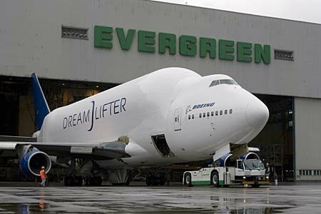 Evergreen_Aviation