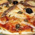Pizza au thon & anchois ou câpres & anchois