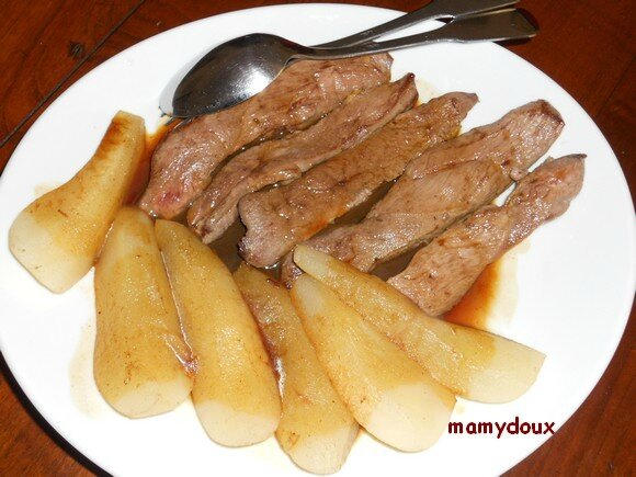 Aiguillettes De Canard Aux Poires Chez Mamydoux