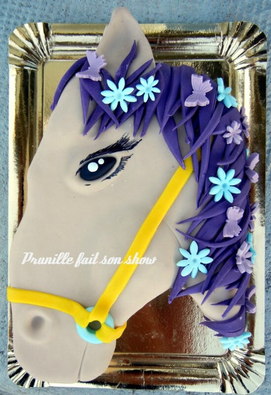 Gateau Tete De Cheval Prunille Fait Son Show