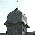 Toit de la chapelle du château de Biron 