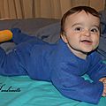 Pyjama pour bébé à pied-bot
