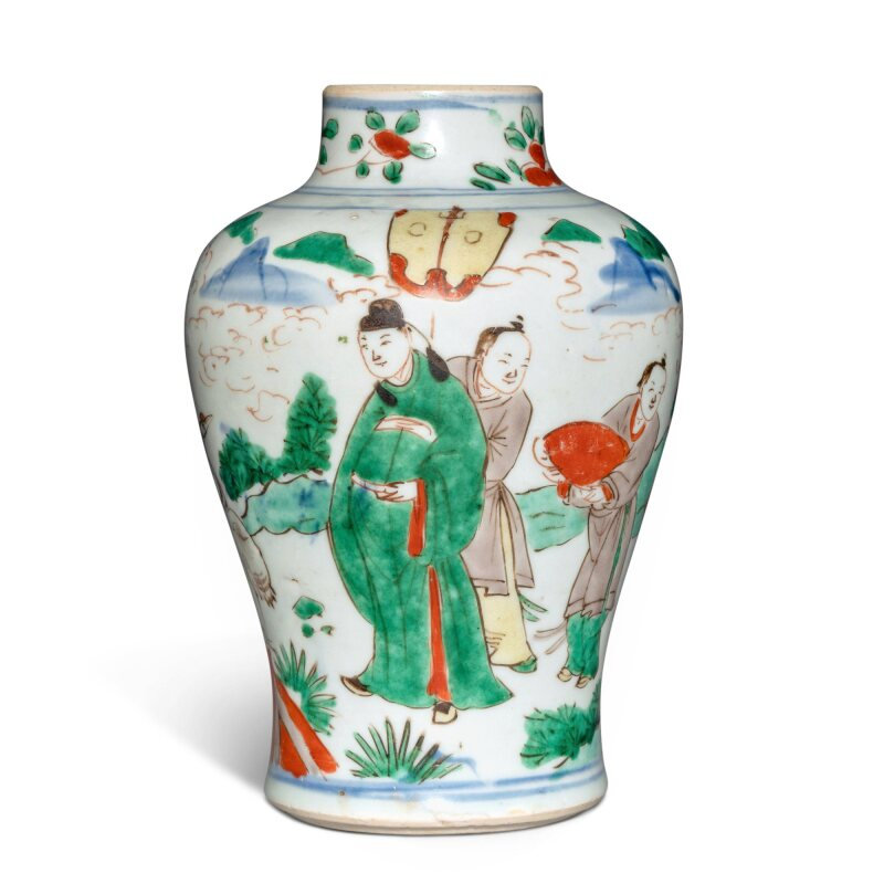 A wucai 'official' vase, 17th century