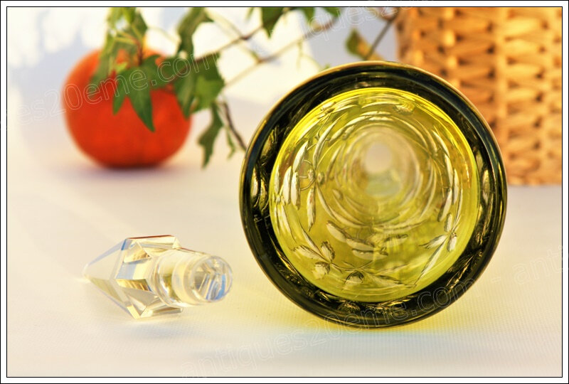 Rare carafe cristal Baccarat Fantaisie