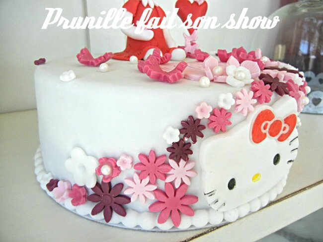 Gateau Hello Kitty Prunille Fait Son Show