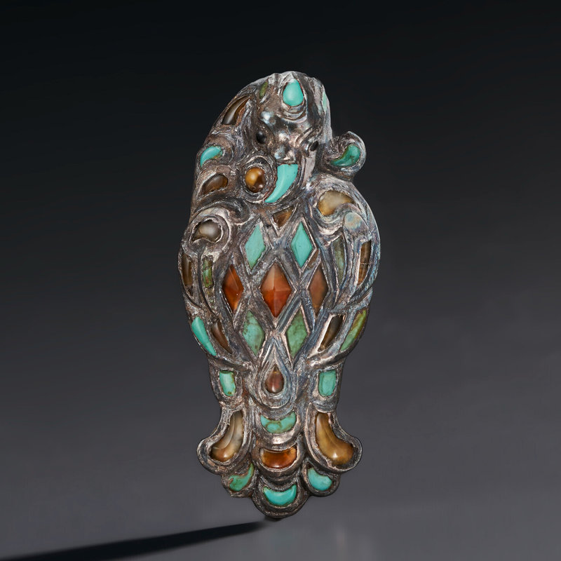 2022_NYR_20594_0726_000(a_turquoise_and_hardstone_inlaid_silver_bird_fitting_eastern_eurasian124640)
