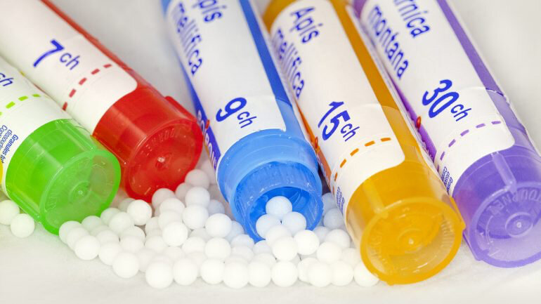 Boiron-Homeopathie-Tube-Granule-©-Tim-Douet_0201-770x433