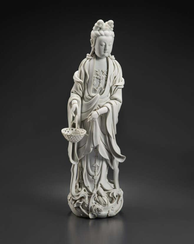 A 'Dehua' figure of Guanyin, Late 19th century-Early Republic period ...