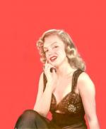 1948-studio-pinup_sitting-neglige_black-red-010-1-by_willinger-1