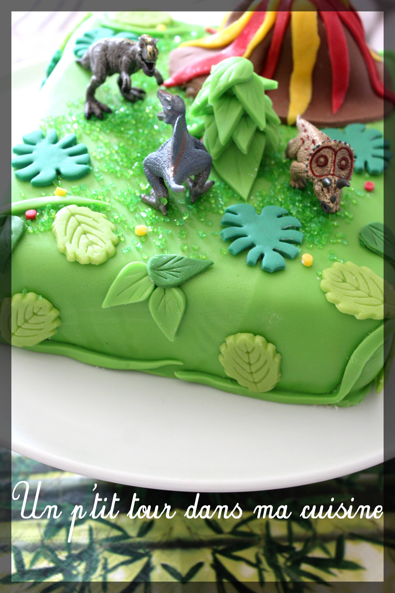 P Tit Gateau D Anniversaire Dinosaures Un P Tit Tour Dans Ma Cuisine