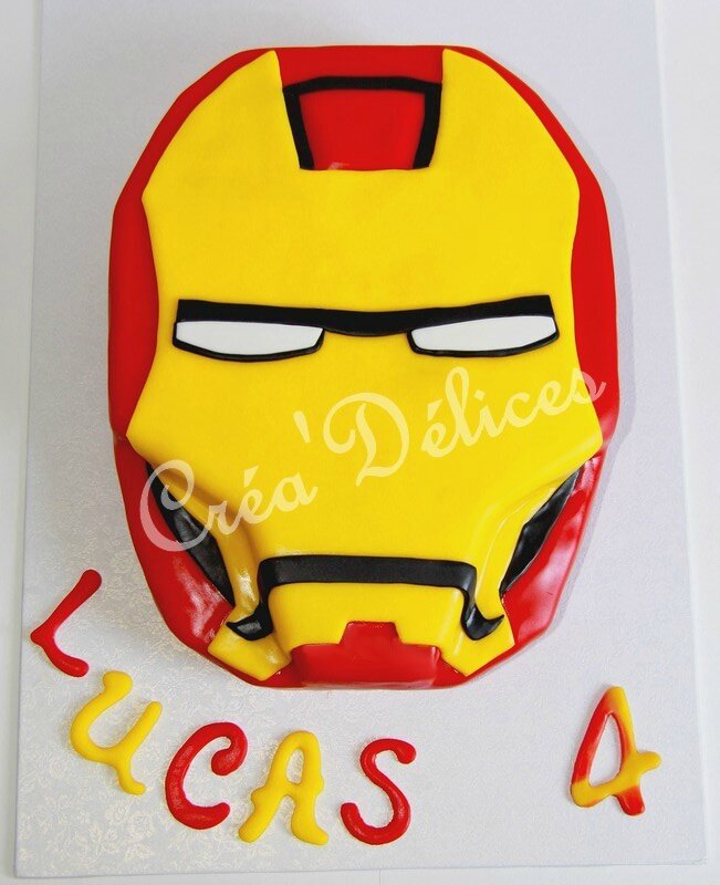 Un Gateau 3d De La Tete D Iron Man Pour Les 4 Ans Crea Delices