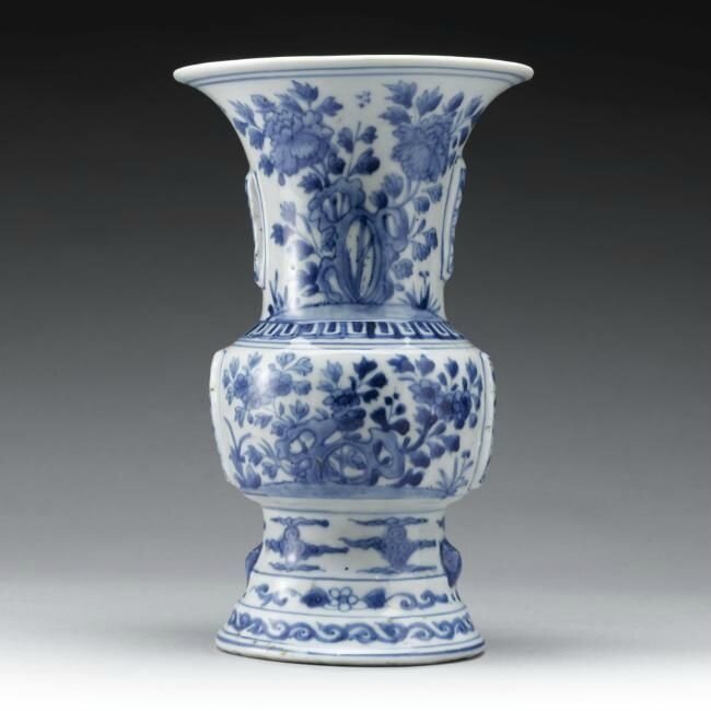 A blue and white vase, zun, Jiajing mark and period